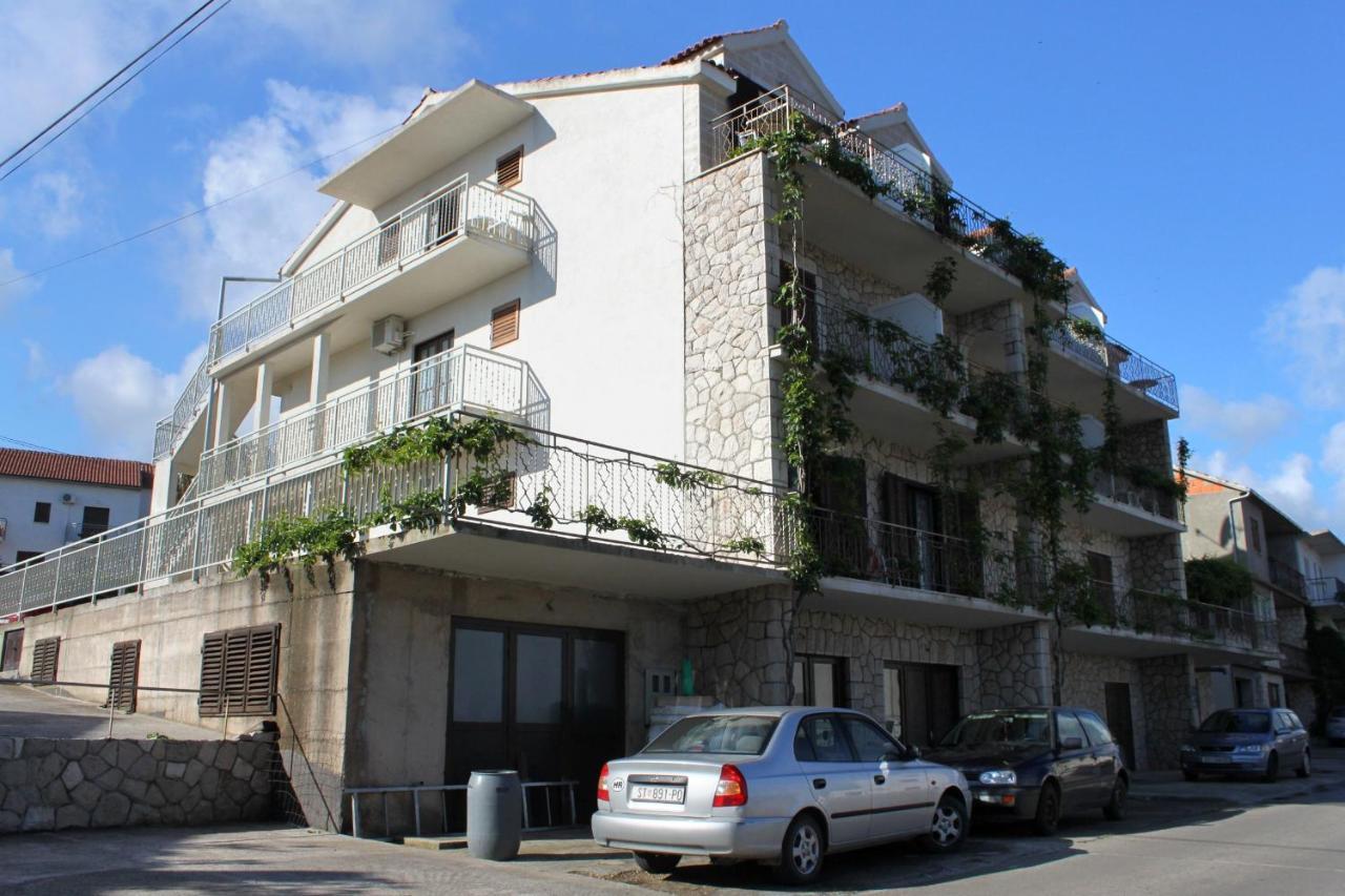 Apartments With A Parking Space Jelsa, Hvar - 8765 Jelsa  Exterior foto
