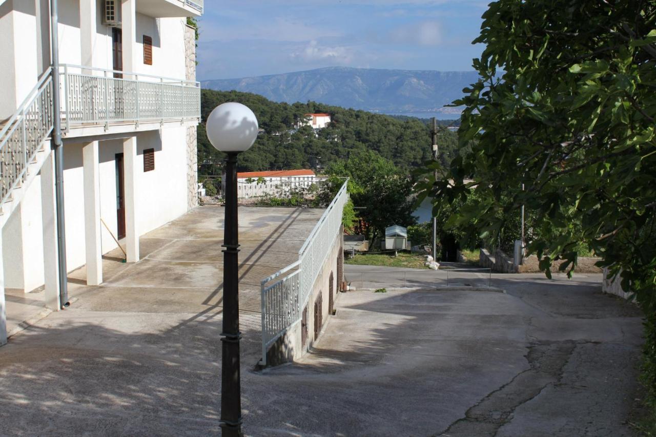 Apartments With A Parking Space Jelsa, Hvar - 8765 Jelsa  Exterior foto