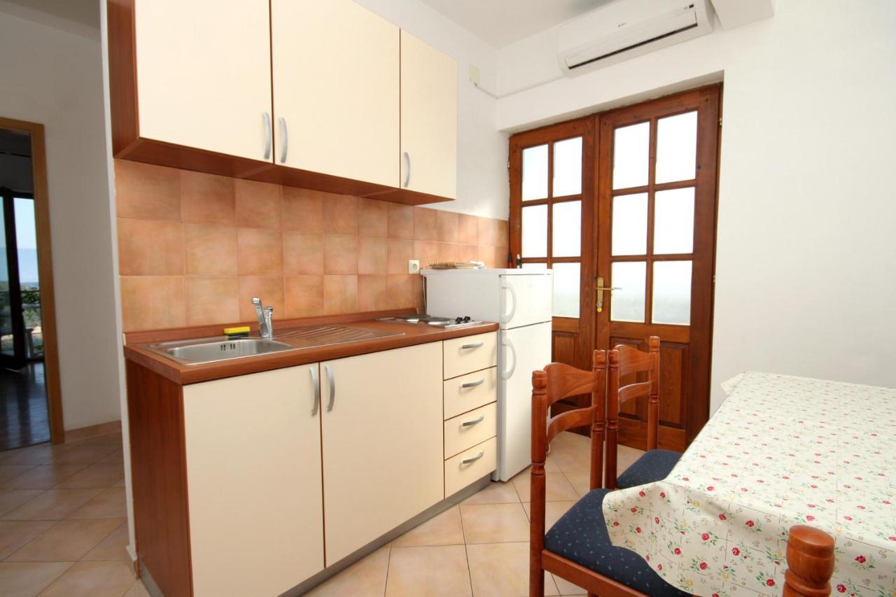 Apartments With A Parking Space Jelsa, Hvar - 8765 Jelsa  Exterior foto
