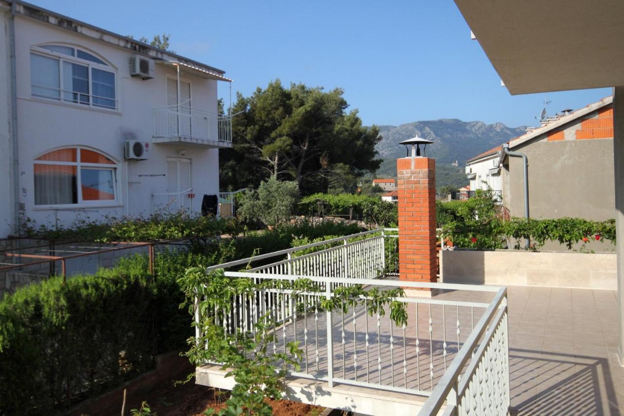 Apartments With A Parking Space Jelsa, Hvar - 8765 Jelsa  Exterior foto