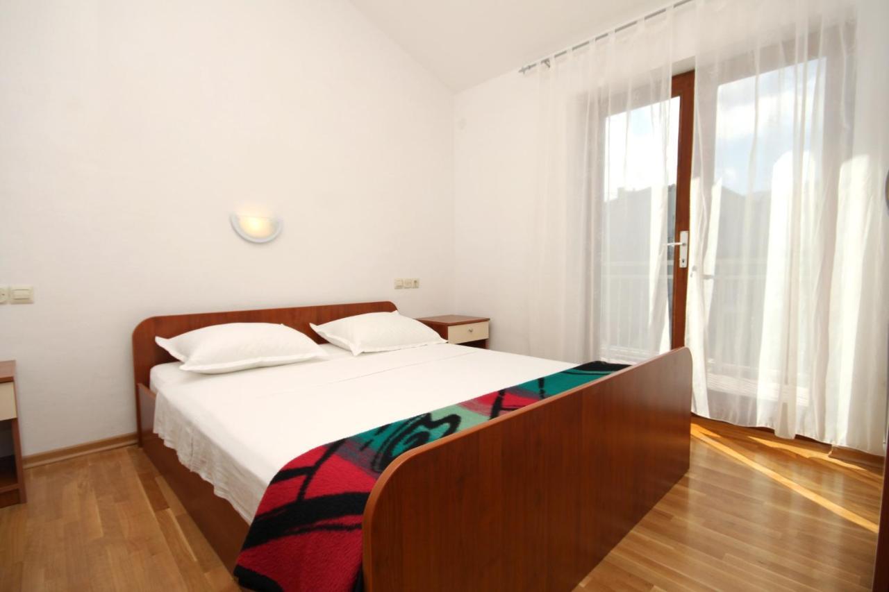 Apartments With A Parking Space Jelsa, Hvar - 8765 Jelsa  Exterior foto