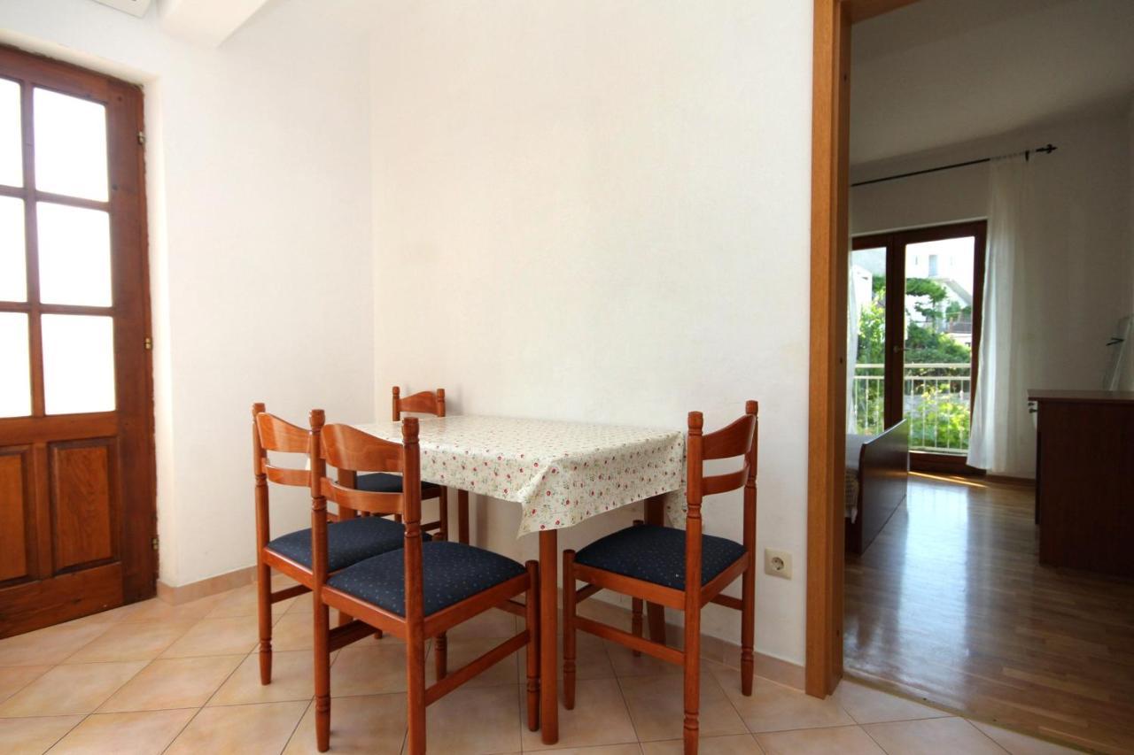 Apartments With A Parking Space Jelsa, Hvar - 8765 Jelsa  Exterior foto