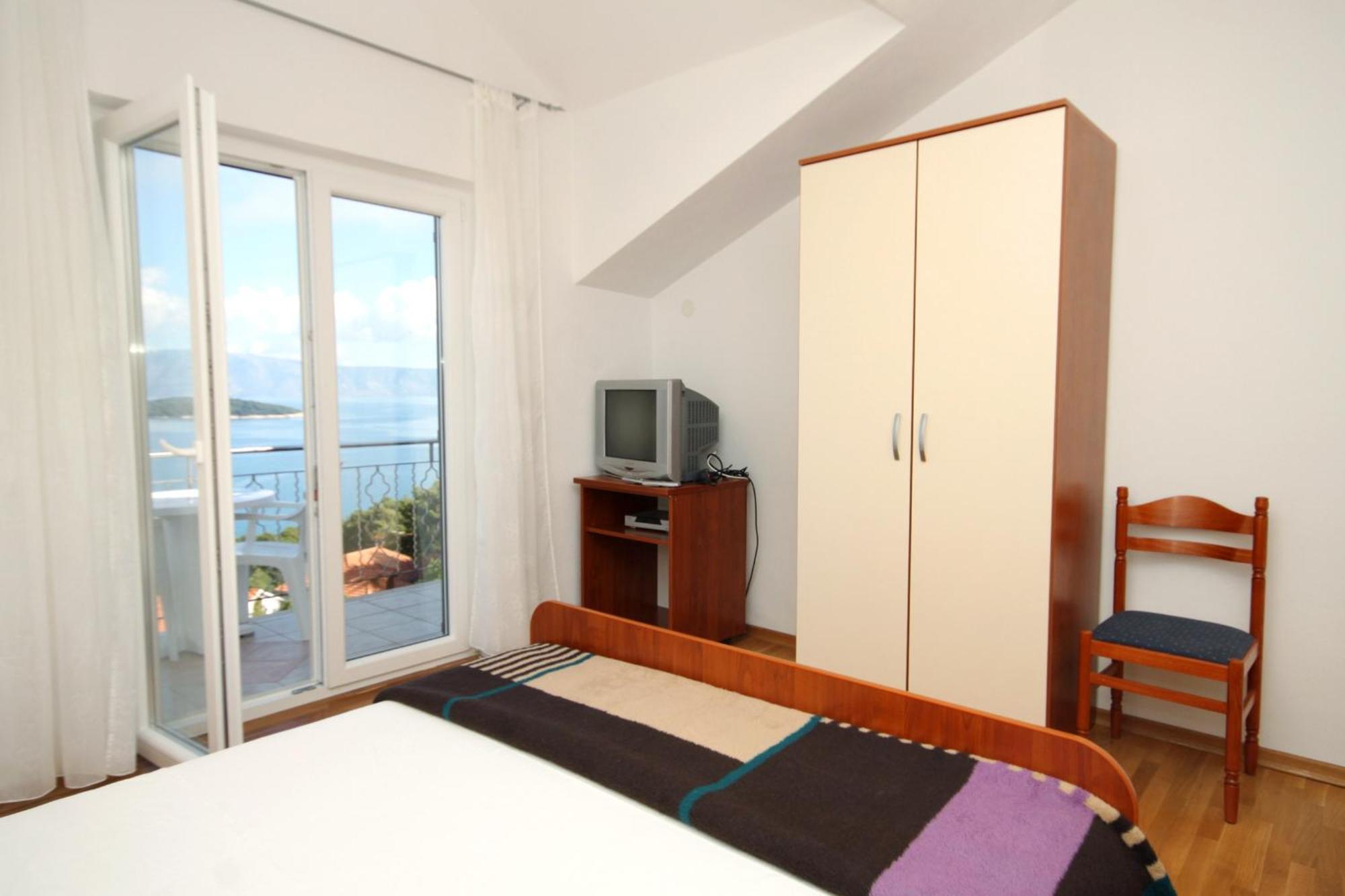 Apartments With A Parking Space Jelsa, Hvar - 8765 Jelsa  Habitación foto